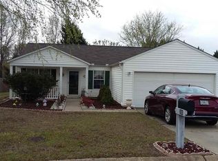 201 Tripmont Ct, Simpsonville, SC 29680