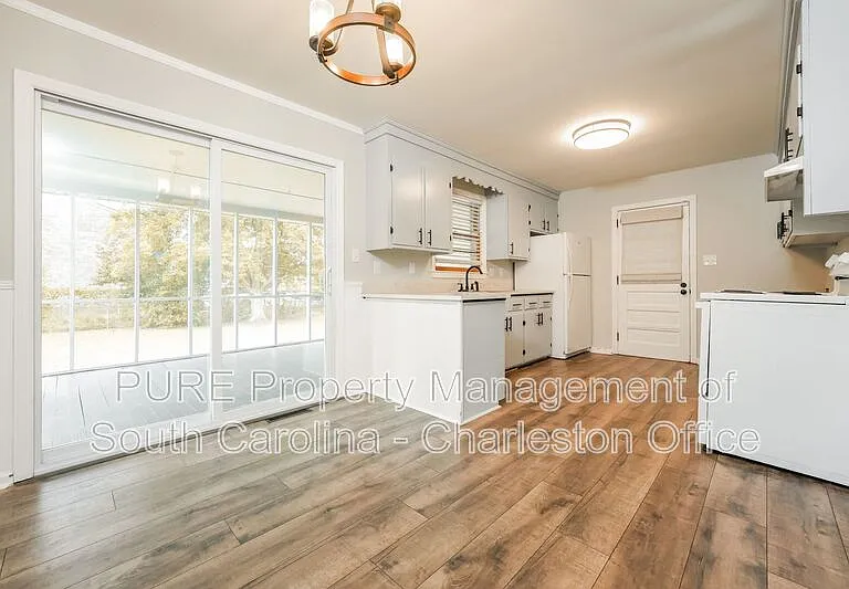 4117 Olivia Dr — Photo 6