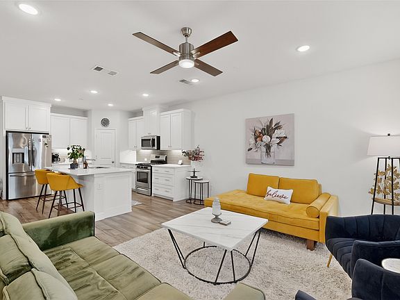 5th image of 9016 Phoebe Rd