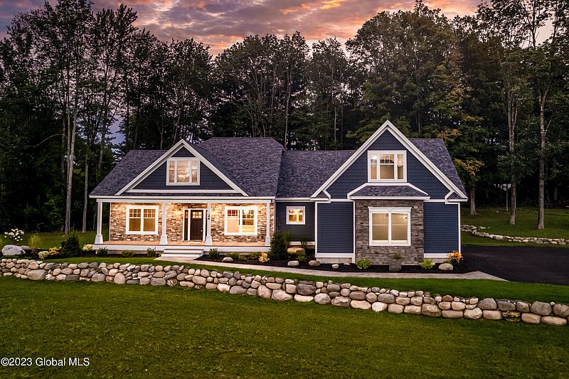 3rd image of 24 Beacon Hollow Way
