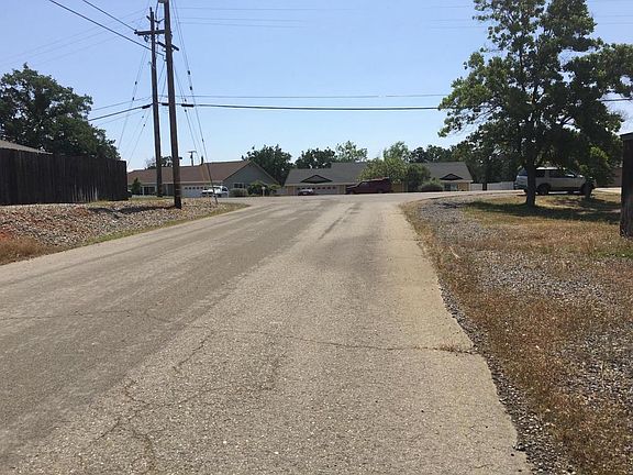 4th image of 19801 Buck Horn Pl