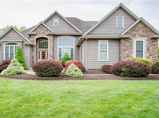 24 Harvest Moon Ln, Westfield, MA 01085