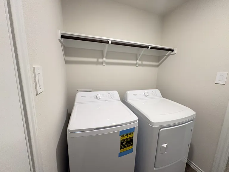 3330 Catamount Dr — Photo 16