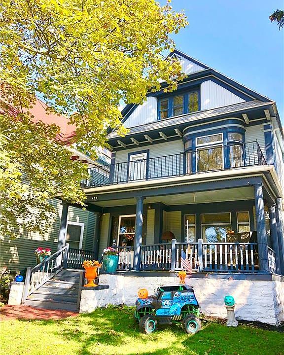 435 Crescent Avenue
