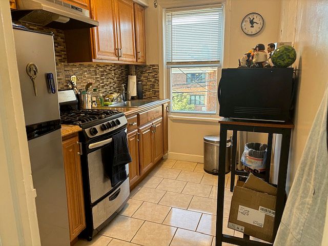 1st image of 2375 33rd St #2