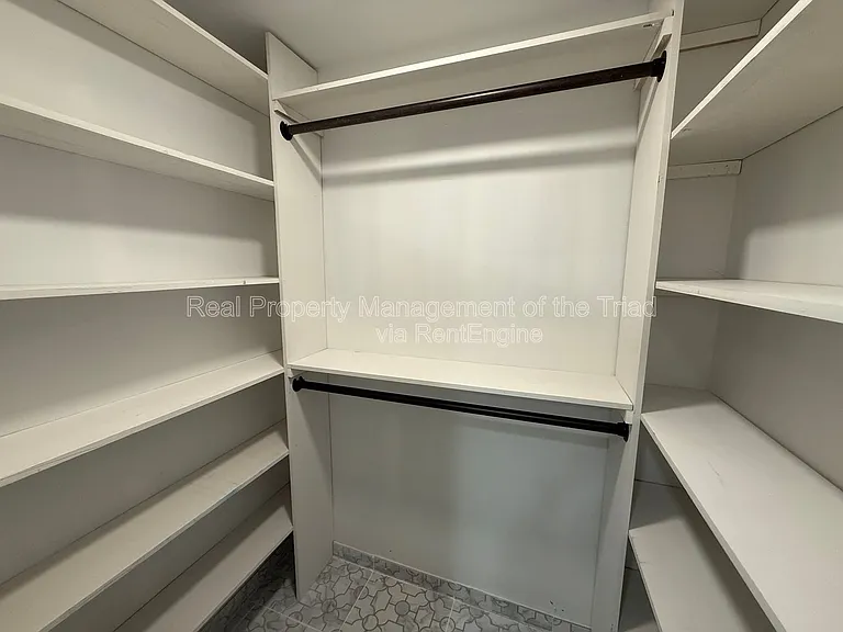 1226 Hoover Ave — Photo 10
