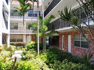 2424 NE 9th St APT 205, Fort Lauderdale, FL 33304
