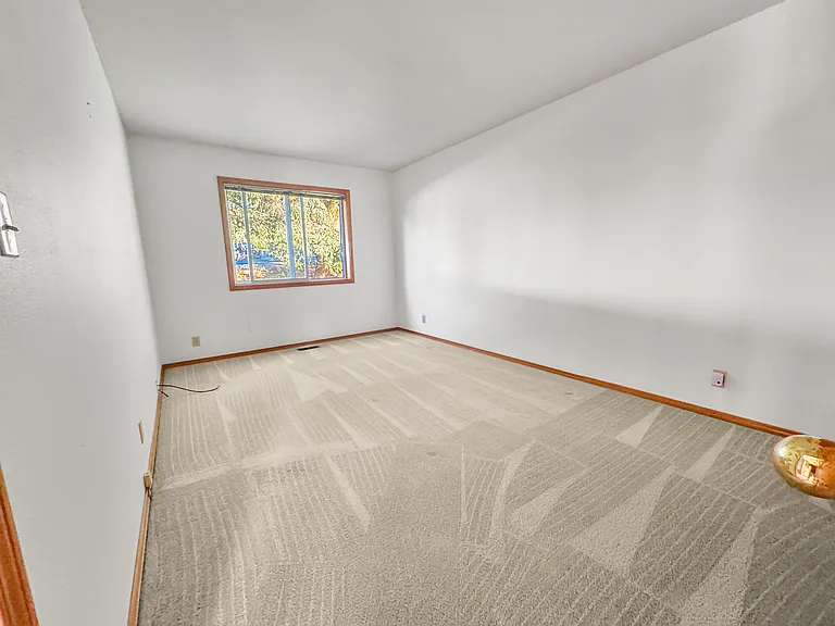 1055 Indian Creek Rd — Photo 10