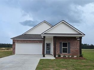 10204 Crystal Ln, Tickfaw, LA 70466