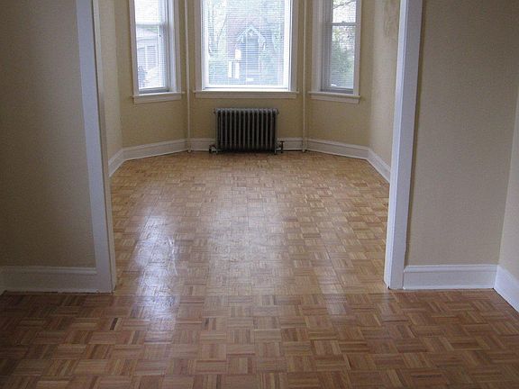 2nd image of 1621 N Richmond St APT 1F