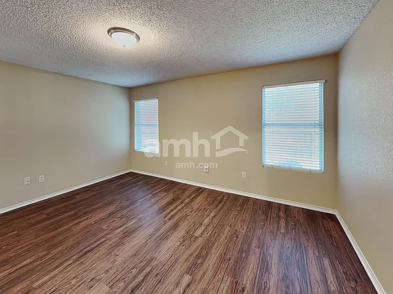 10800 Irish Glen Trl — Photo 11