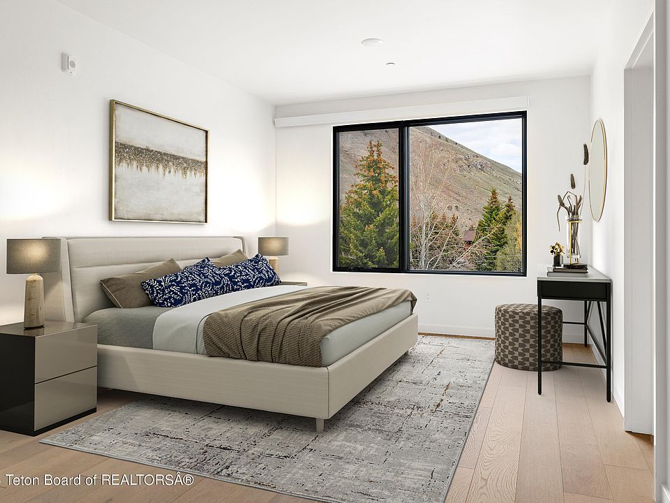 1st image of 440 W Kelly Ave #2