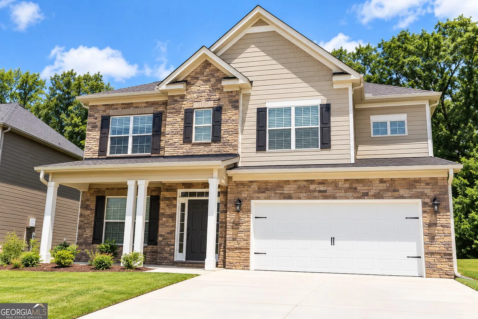 5 bed, 3.0 bath, 3584 sqft, $2,800 — Photo 1