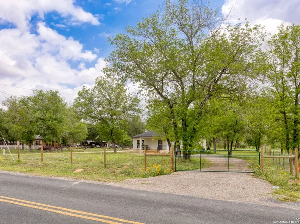 24370 Trumbo, San Antonio, TX 78264