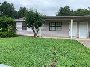 204 Landon Ct NE, Calhoun, GA 30701