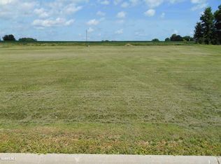 3218 W Rye Ridge Trl, Freeport, IL 61032