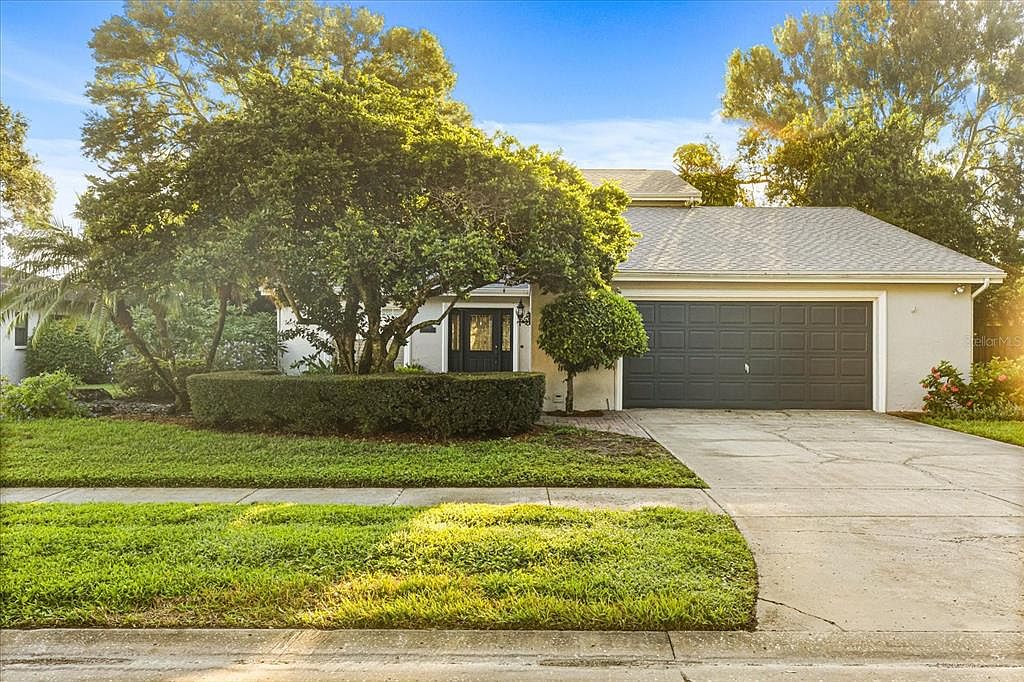 13817 Cypress Village Cir