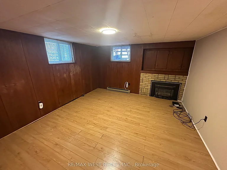 28 Snider Ave #LOWER — Photo 5