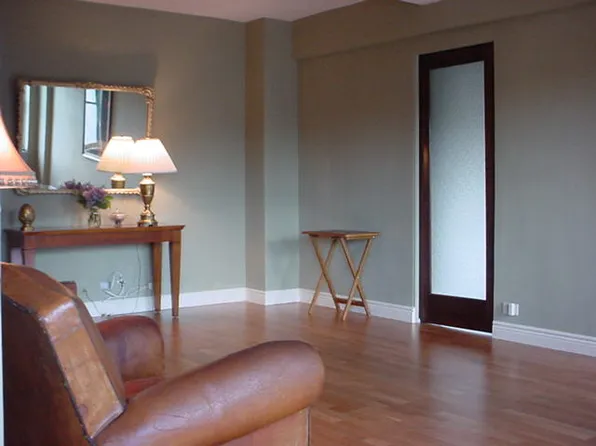 300 West 23rd Street image 1 of 2