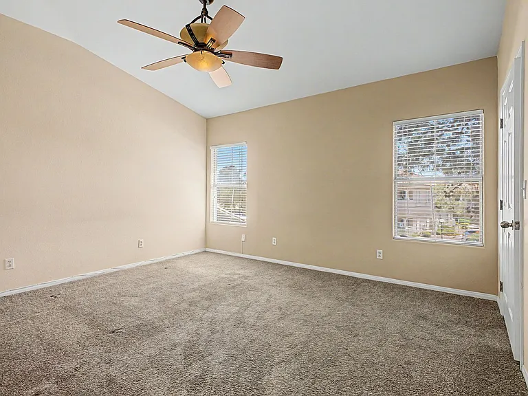 381 Manti Pl — Photo 10