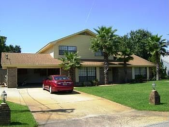 3rd image of 205 Cottontail Ln