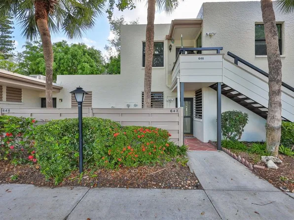 647 Woodlawn Dr #647, Bradenton, FL 34210