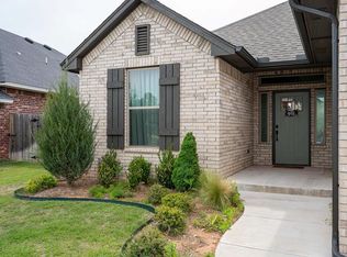 4604 Bermuda Dr, Mustang, OK 73064