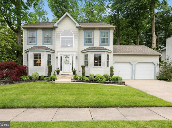 17 Maplewood Ln, Mantua, NJ 08051