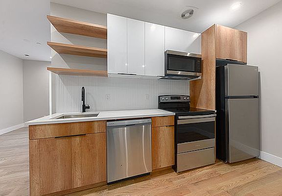 4th image of 1407 Herkimer St #2