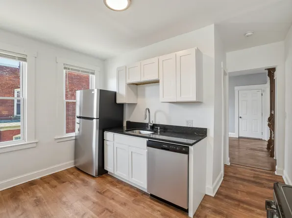 1739 Dixwell Ave APT 2, Hamden, CT 06514