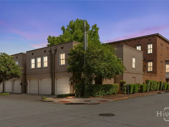 302 W Wayne St, Savannah, GA 31401