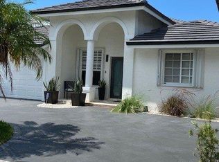 15909 SW 99th Ln, Miami, FL 33196