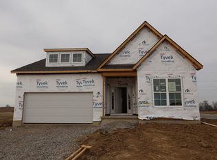 1464 Kenneth Dr, Delaware, OH 43015