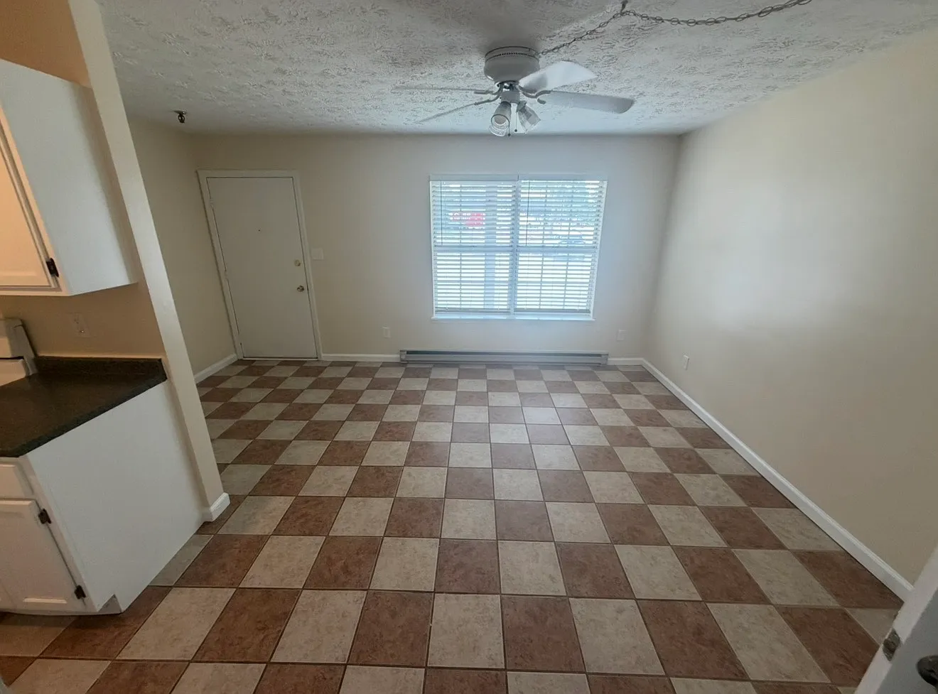 1 bed, 475 sqft, $950 — Photo 2