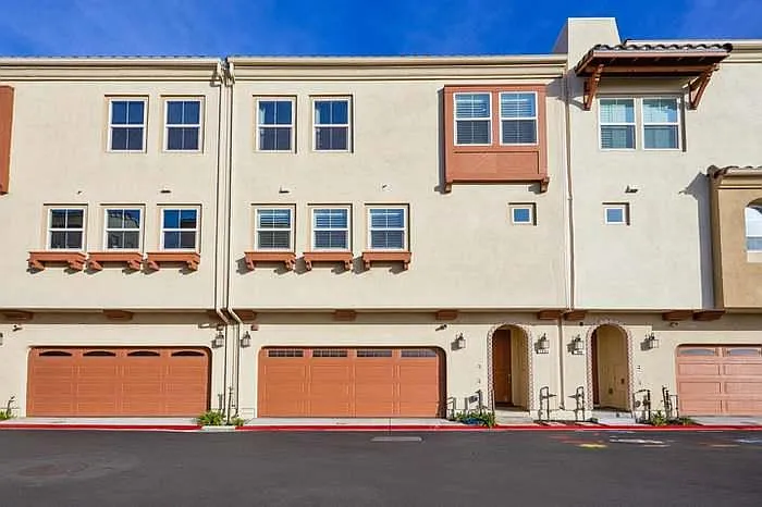 1001 Ocean View Ave — Photo 3