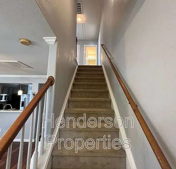 606 Tribune Dr — Photo 4