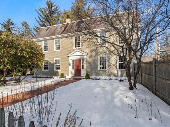 42 Summer St, Danvers, MA 01923