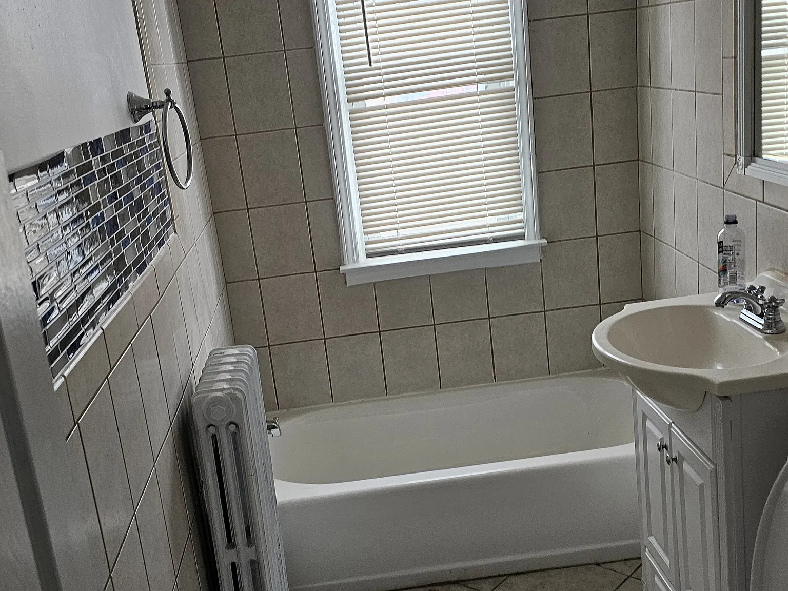 3 bed, 1556 sqft, $1,350 — Photo 4