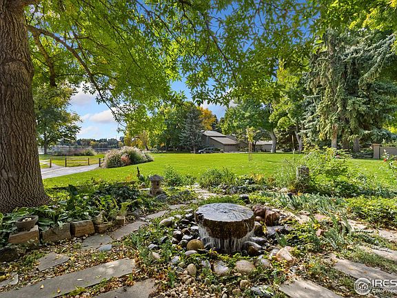 5th image of 1121 Parkwood Dr