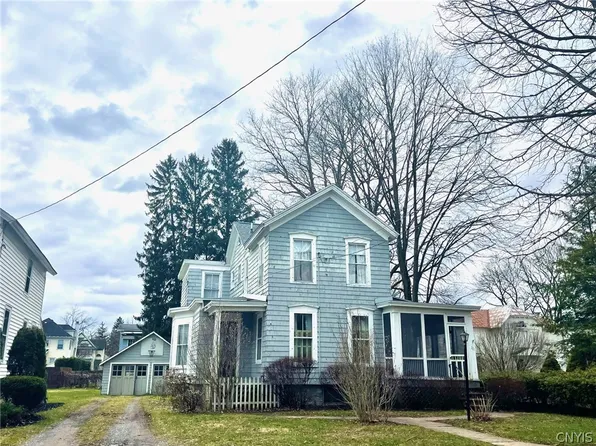 221 Park Ave, Oneida, NY 13421