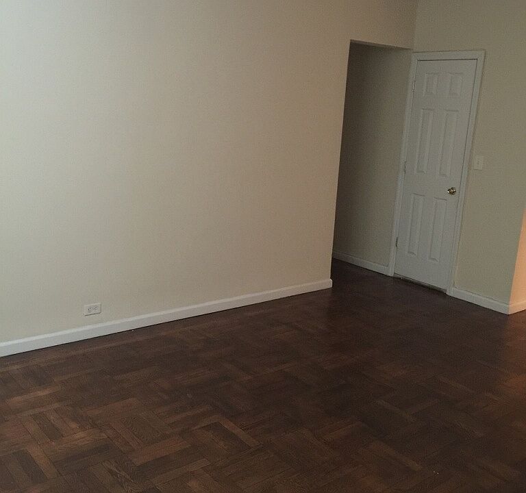 2nd image of 14809 Northern Blvd APT 2H