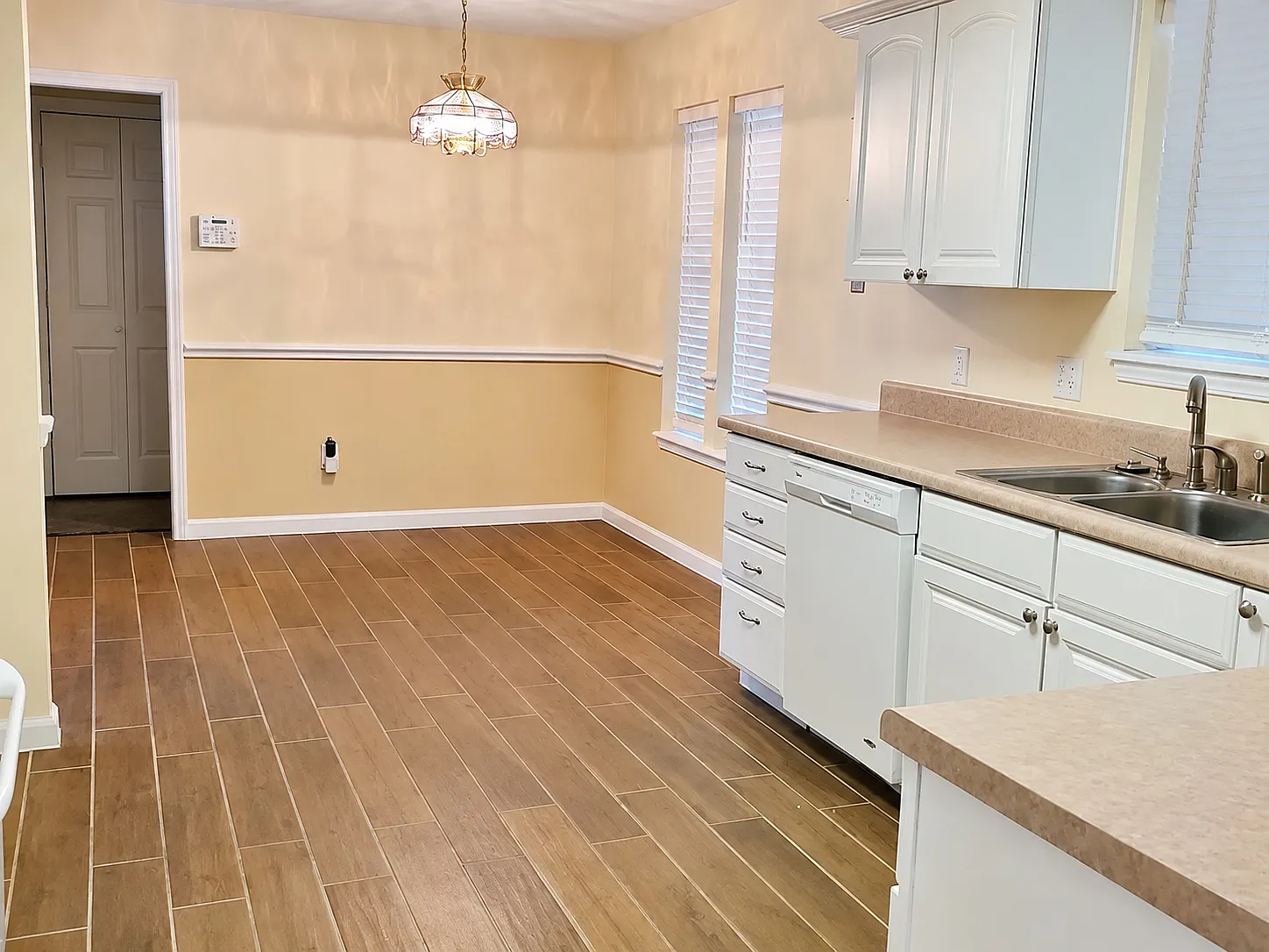 3 bed, 1578 sqft, $2,295 — Photo 4