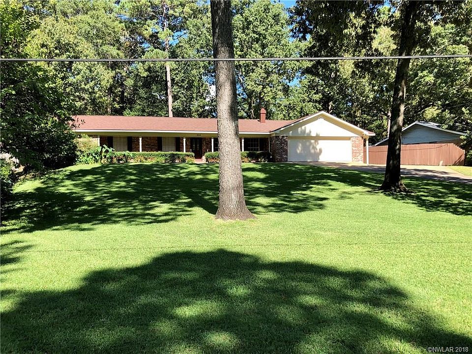 1st image of 635 Lawrence Dr