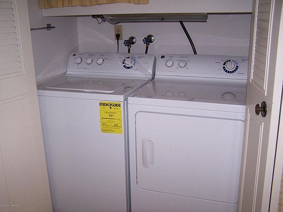 4th image of 1054A Shetland Dr #100A