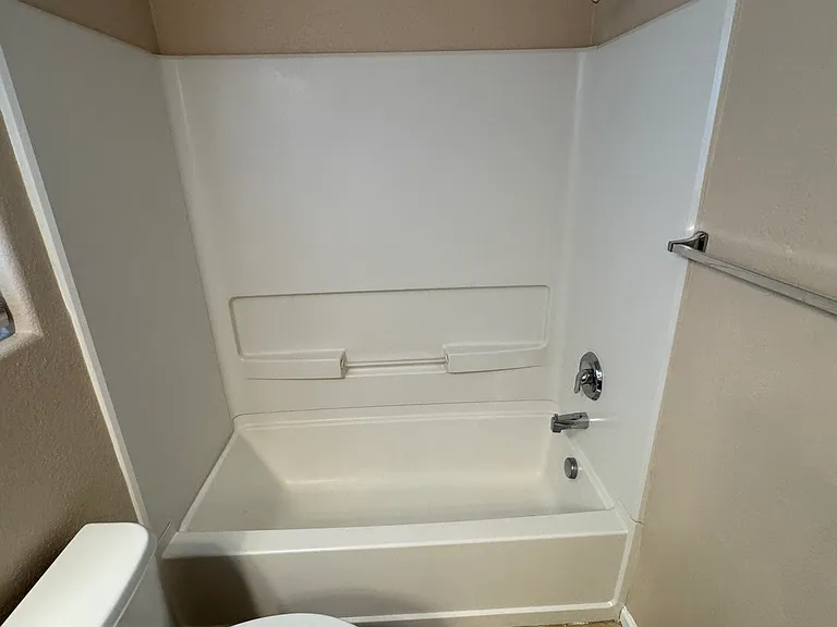 6603 Harvey Ln — Photo 22