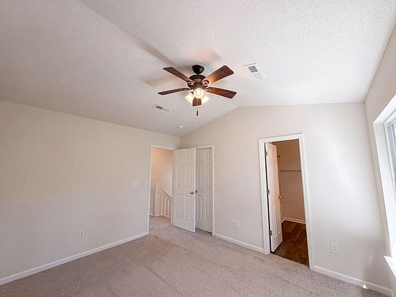 4th image of 112 Taylor Cir
