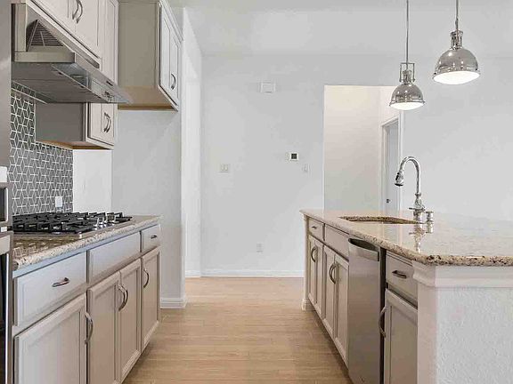 Mockingbird Park - Montgomery Interior Image 5