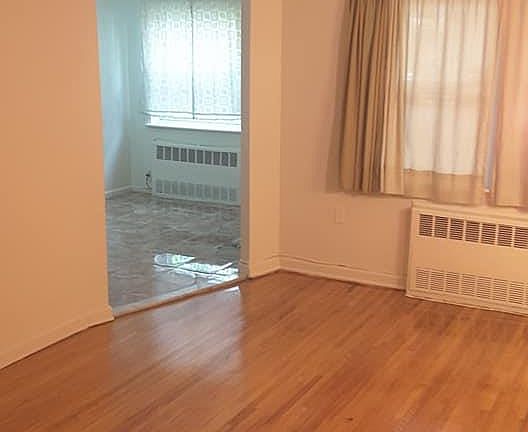 2nd image of 734 E 81st St #1