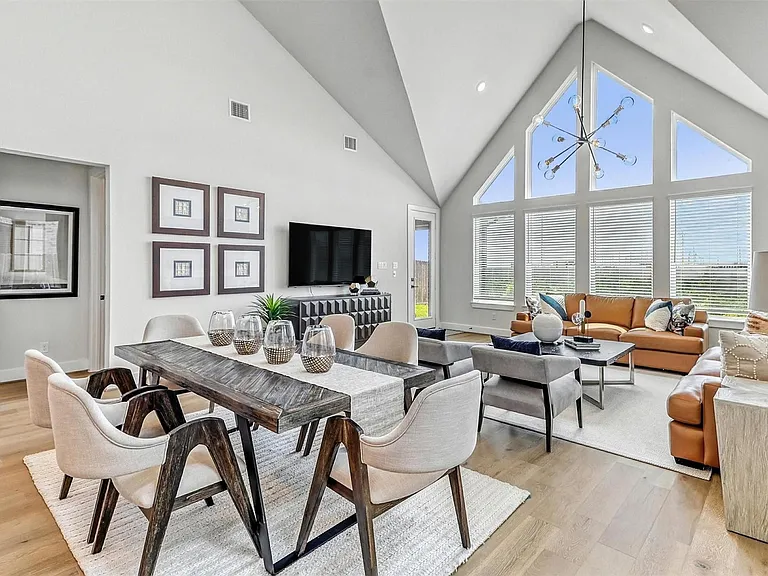 29703 Bur Creek Ln — Photo 9
