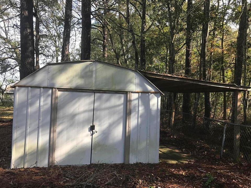2nd image of 16029 Cherry Dr